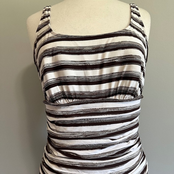 Miraclesuit Brown White Striped One Piece Swimsuit Women's Size 12 - 14? - Picture 2 of 9
